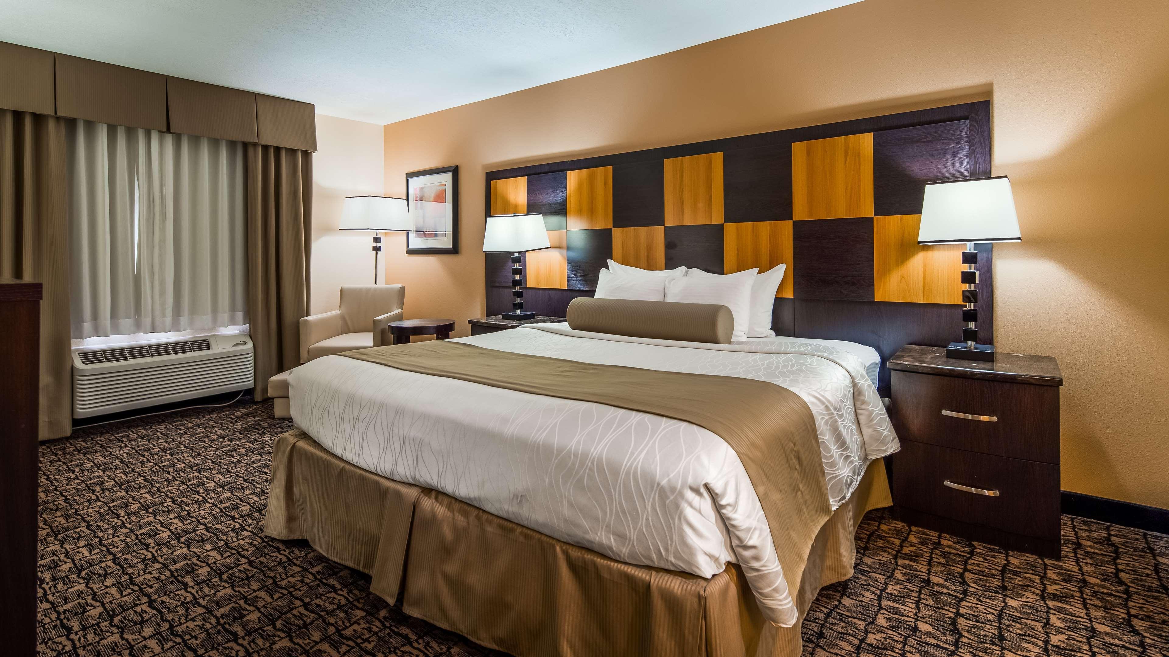 Best Western Plus - Wendover Inn Exterior photo