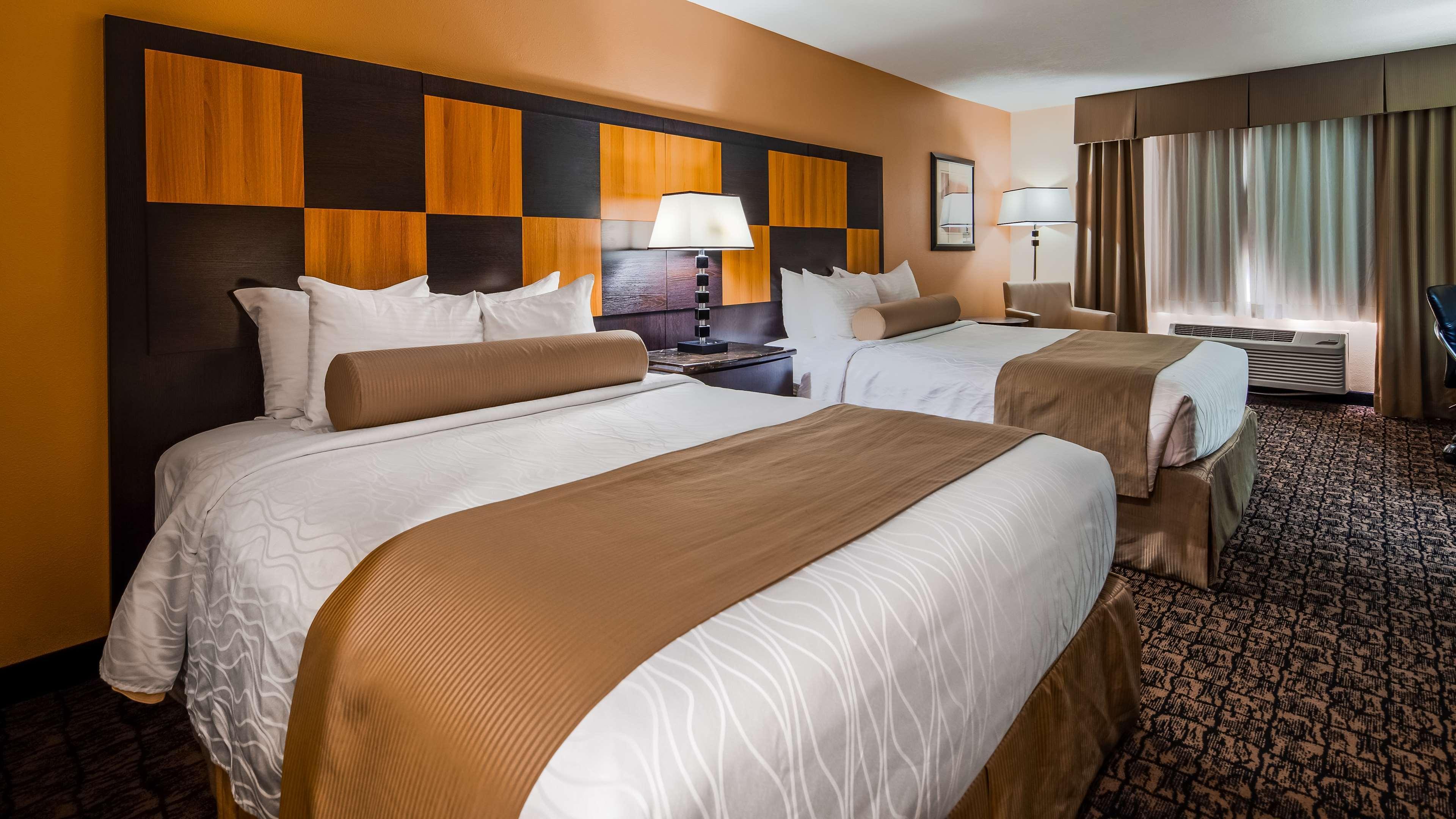 Best Western Plus - Wendover Inn Exterior photo
